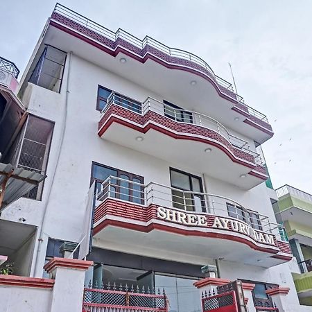 فاراناسي Oyo 7498 Hotel Aparajita المظهر الخارجي الصورة