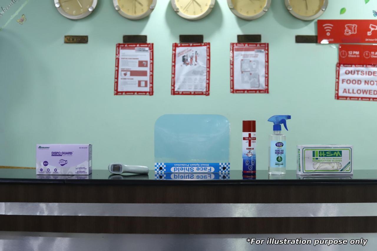 فاراناسي Oyo 7498 Hotel Aparajita المظهر الخارجي الصورة
