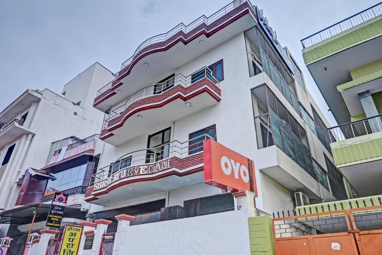 فاراناسي Oyo 7498 Hotel Aparajita المظهر الخارجي الصورة