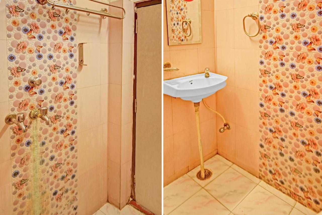 فاراناسي Oyo 7498 Hotel Aparajita المظهر الخارجي الصورة